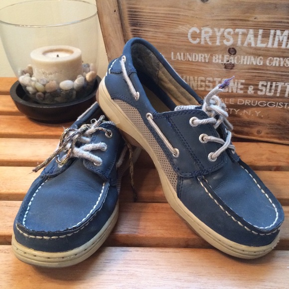 boys navy blue shoes